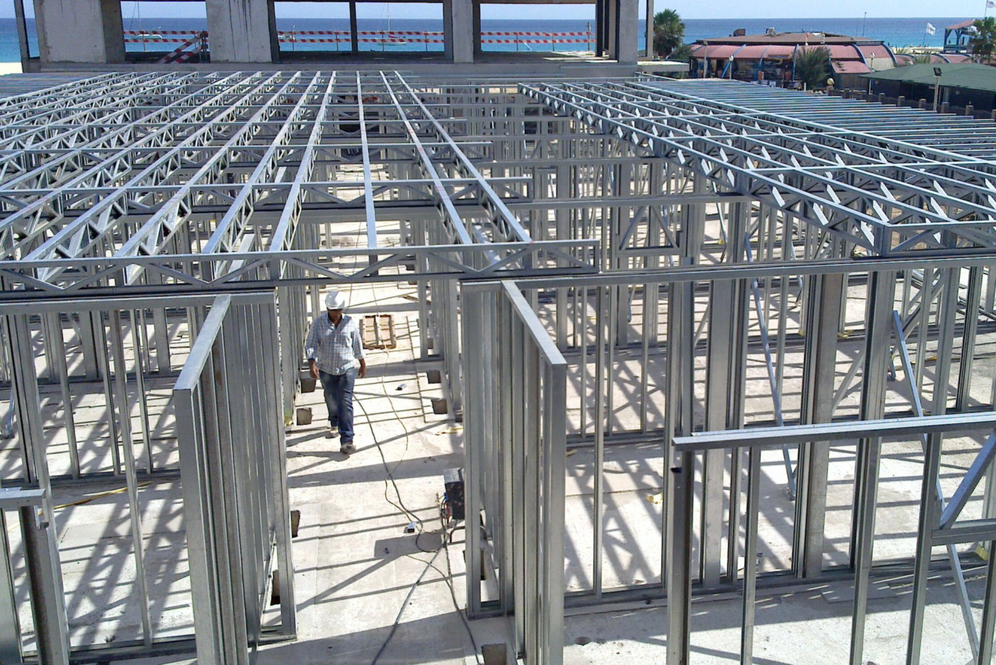 8.antes_ Imagen de una estructura de steel framing en nuestra galeria